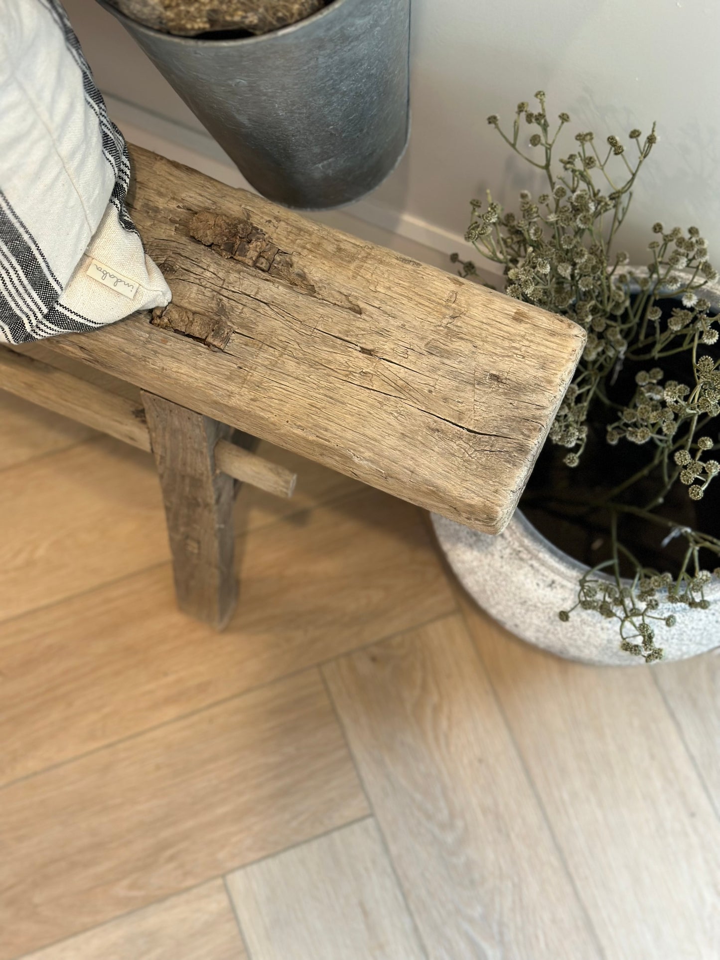 Edgar Vintage Bench
