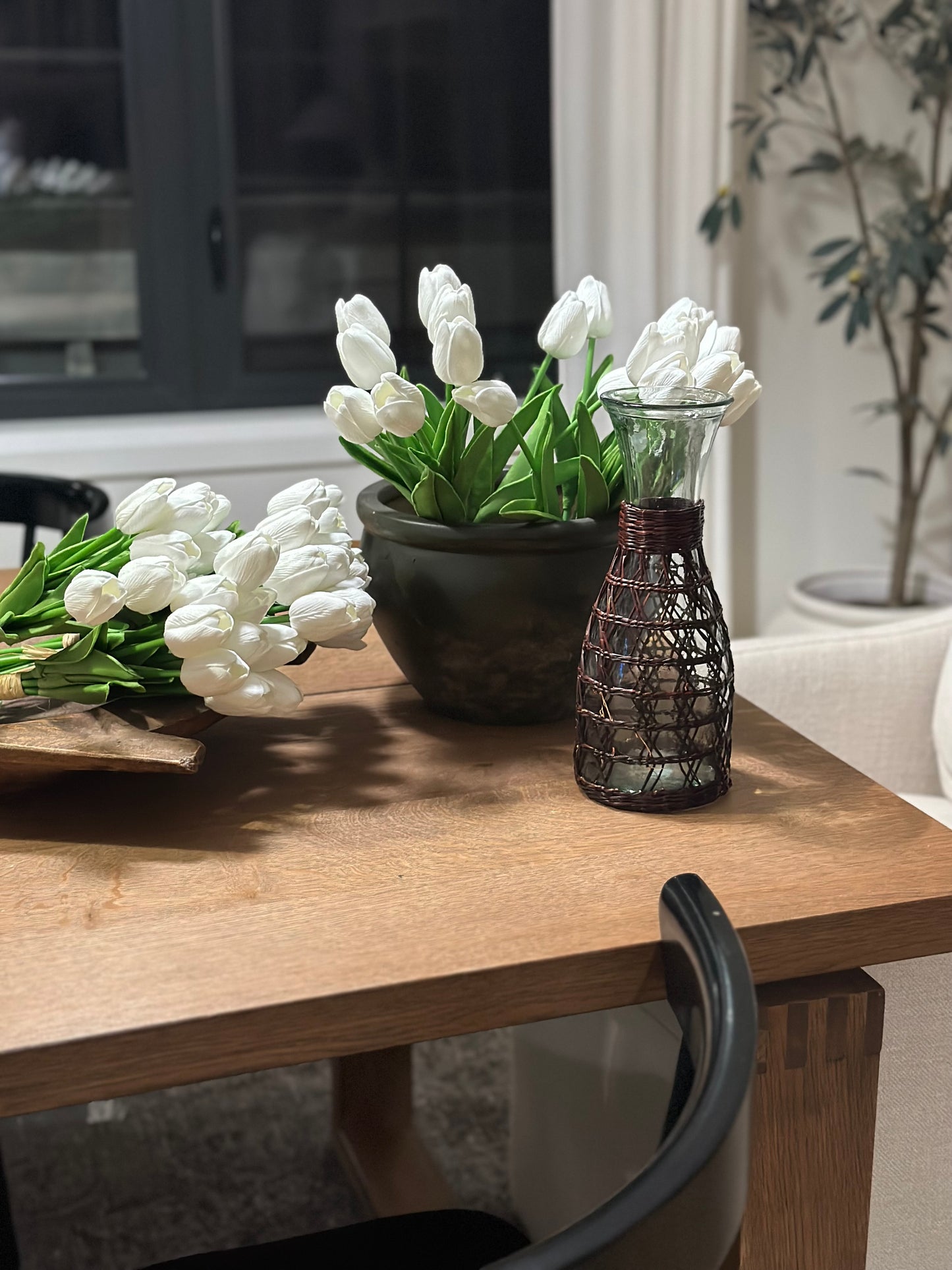 Real touch 13” Tulip Bundle x9 White