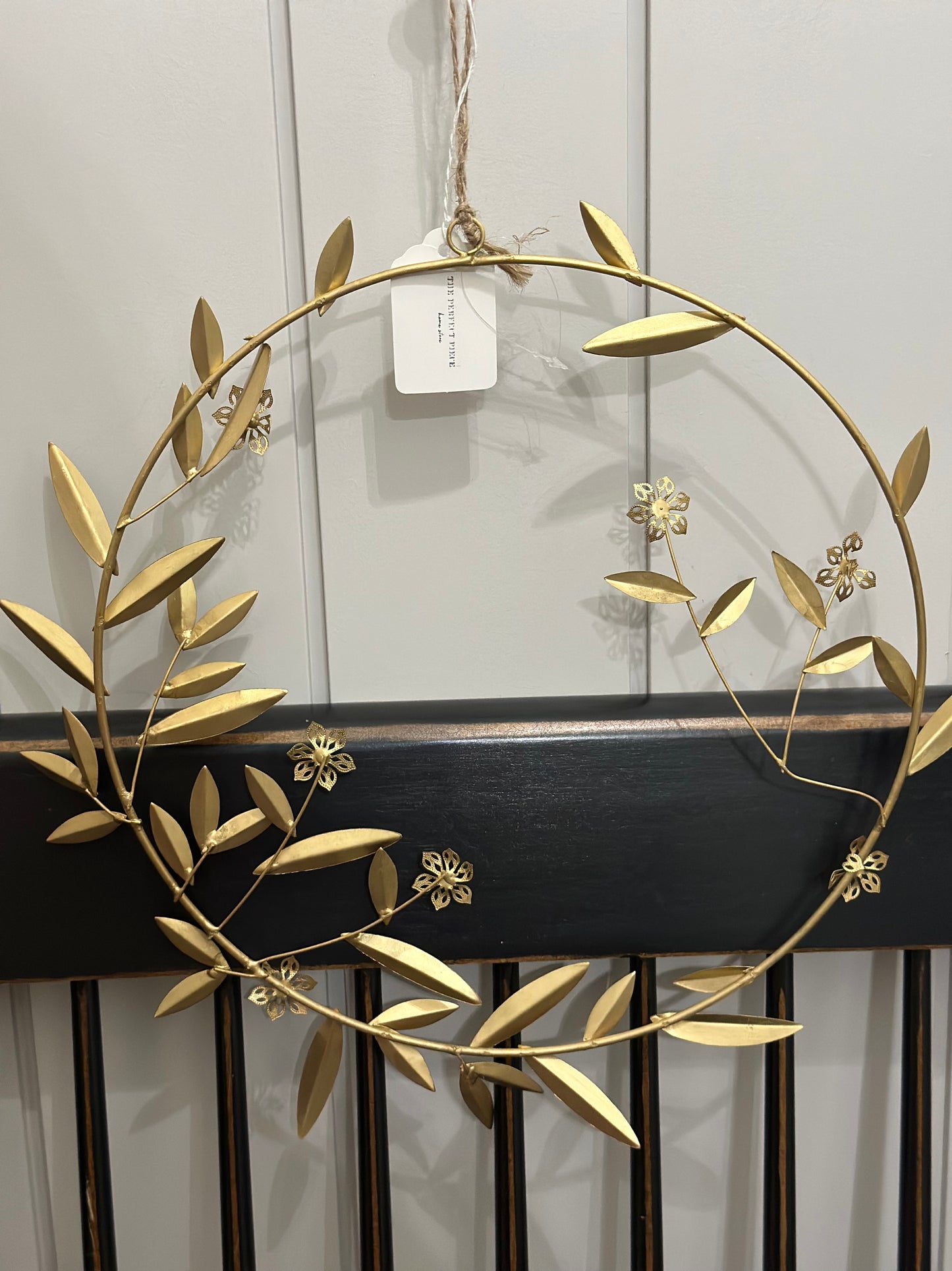 Gold wire wreath