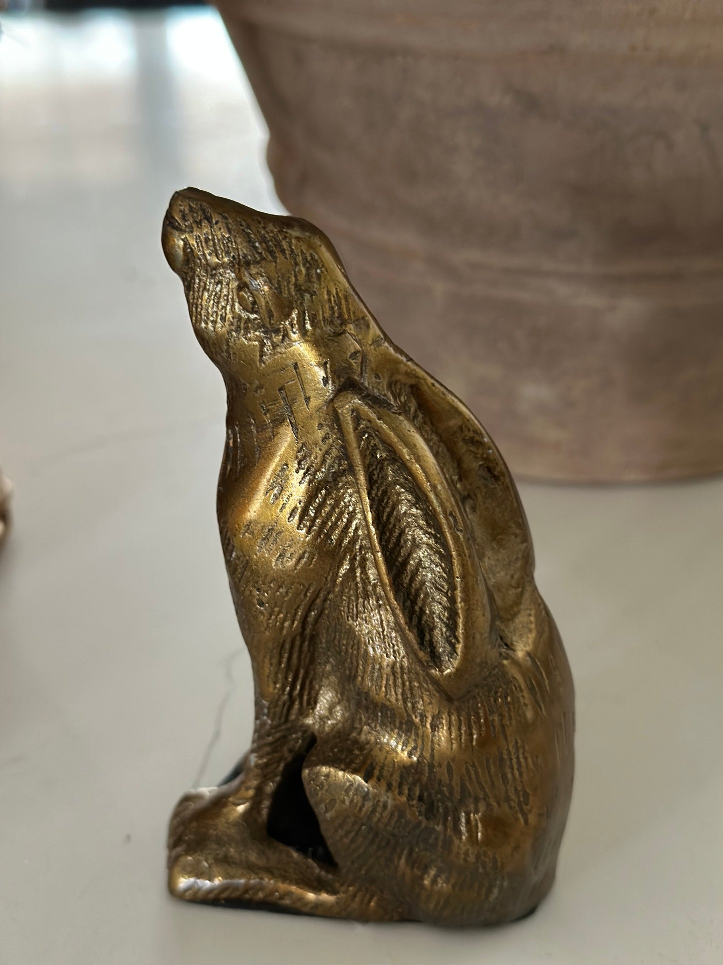 Brass sitting bunny
