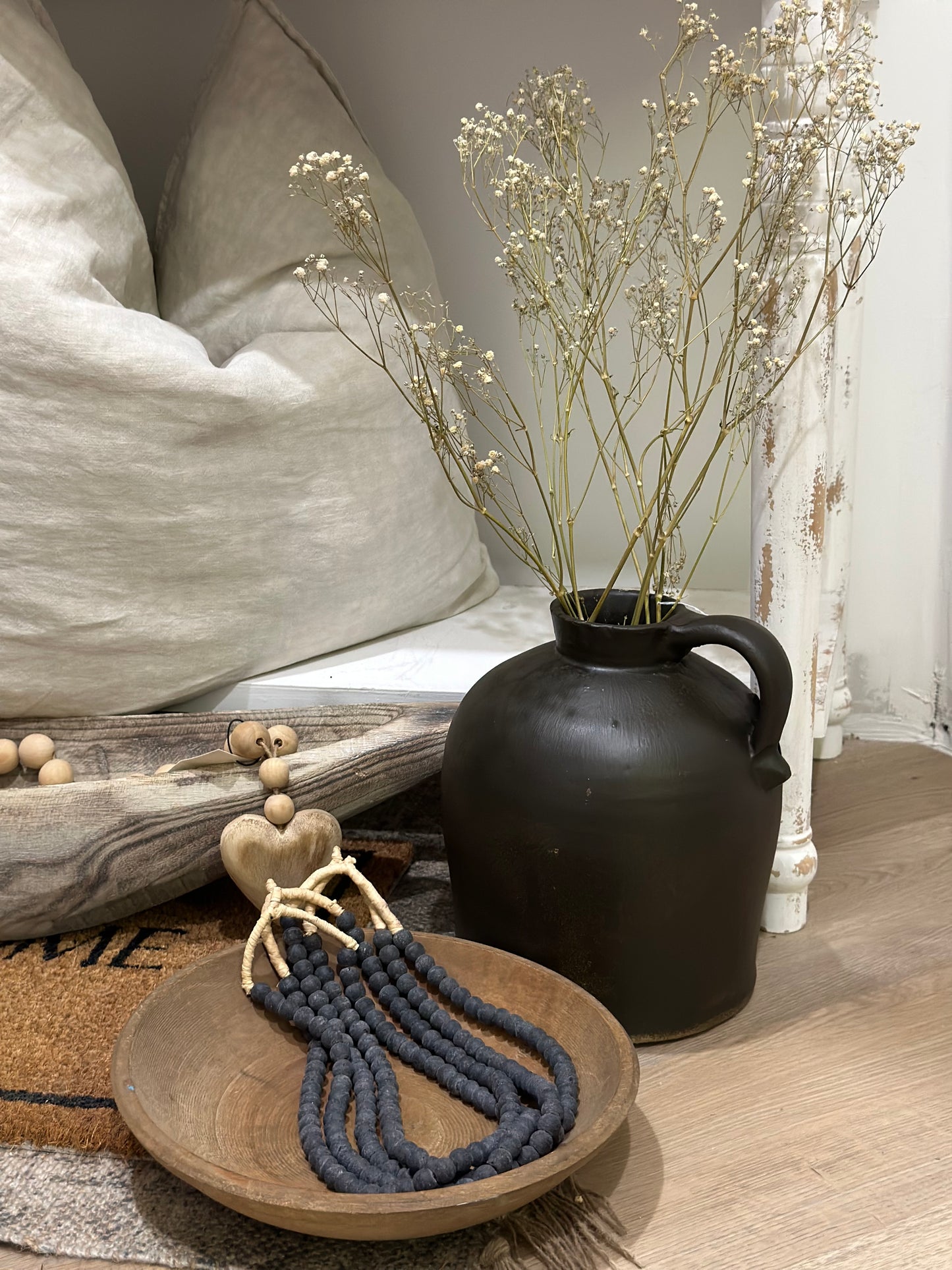 Brown jug & dried babies breath florals