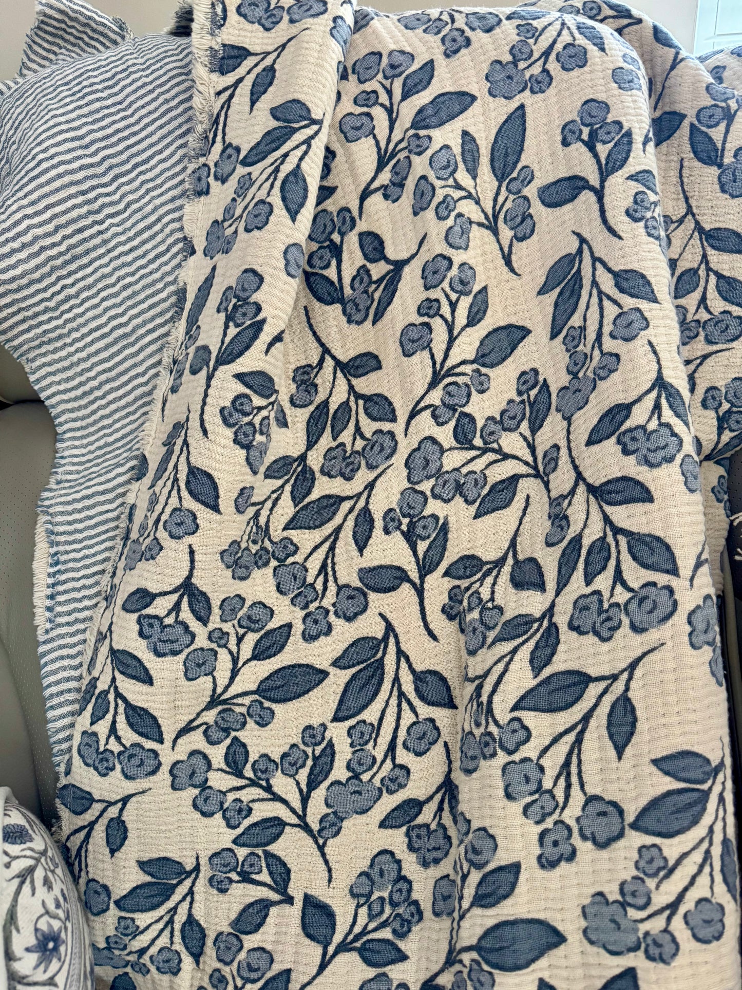 Muslin Throw Blanket-Blue floral