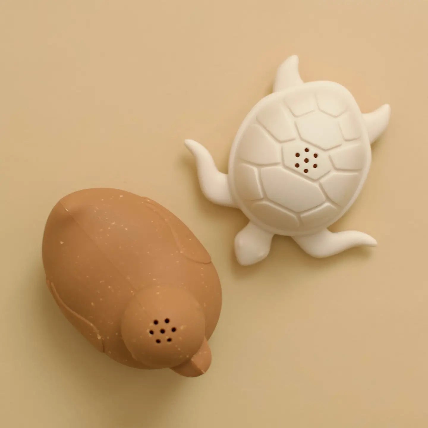 Bath Toys 2 pack-Almond/Shell