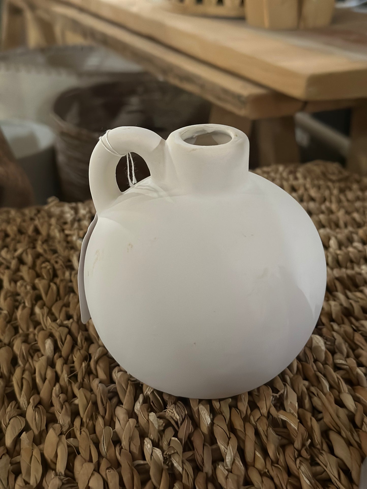 4” matte white bud vase with handle