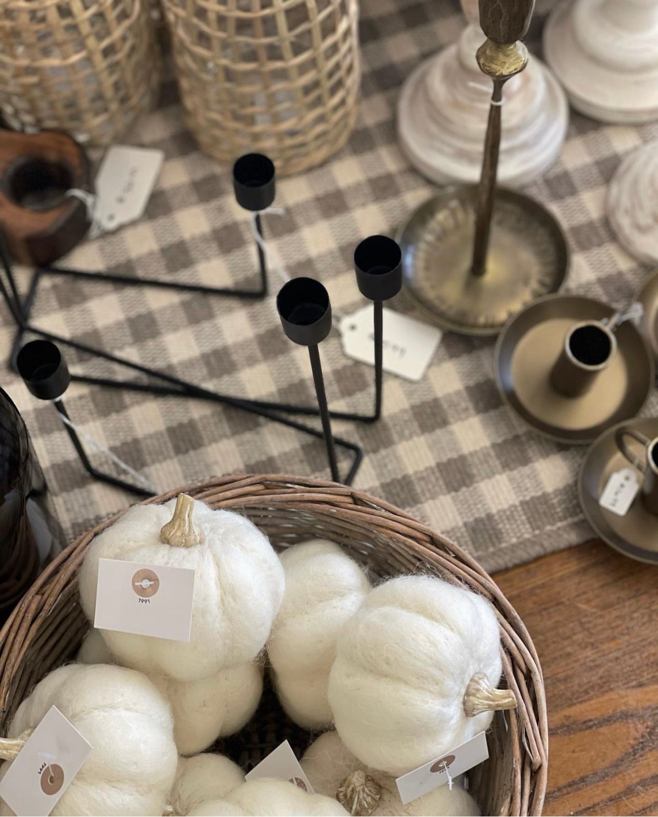 Wool ivory pumpkins