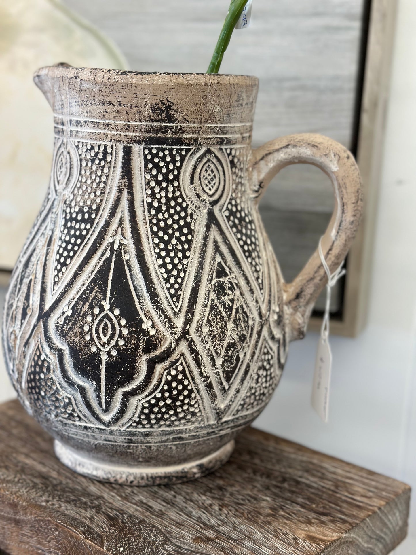 Arabesque Cream Pot with handle