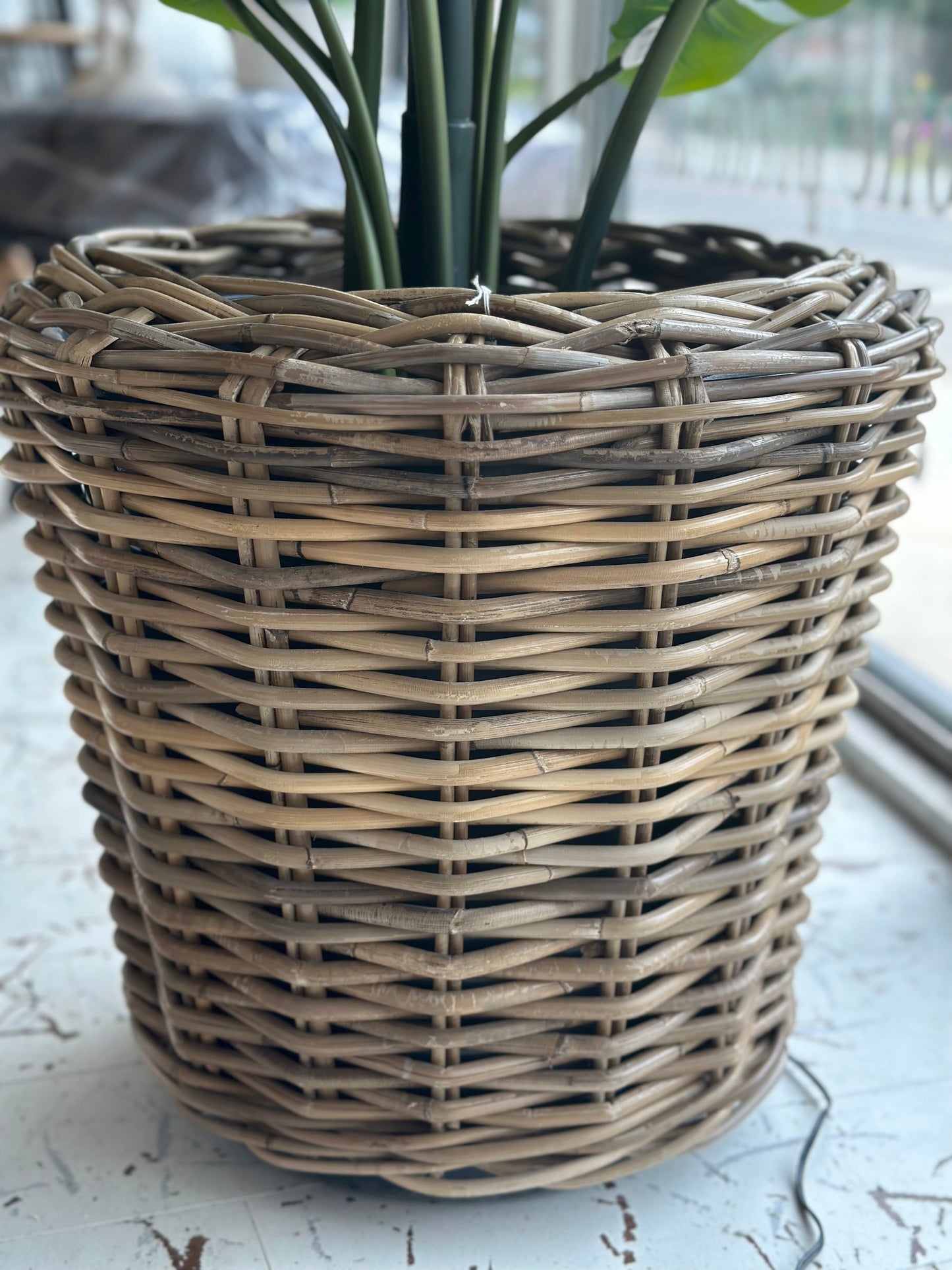 Outdoor rattan planter 16.5”x 17” GREY