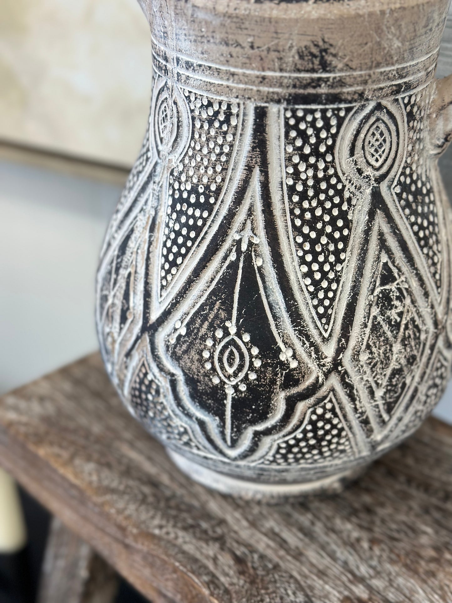 Arabesque Cream Pot with handle