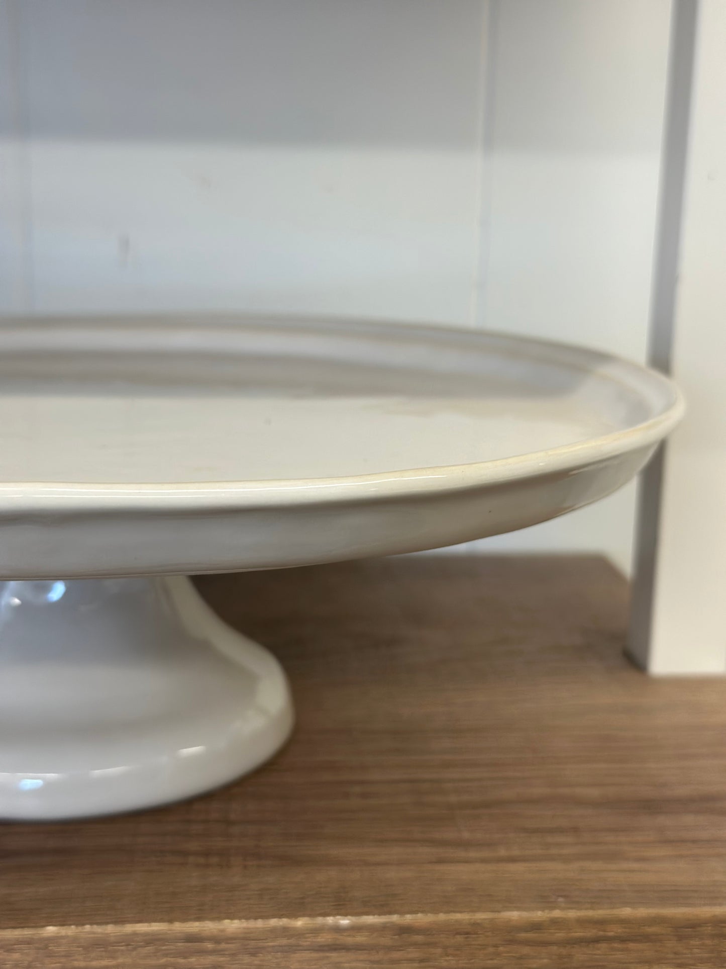 Cake stand