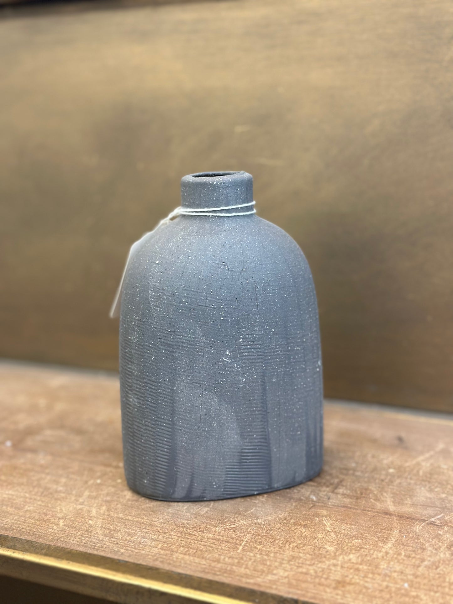 Small vase black