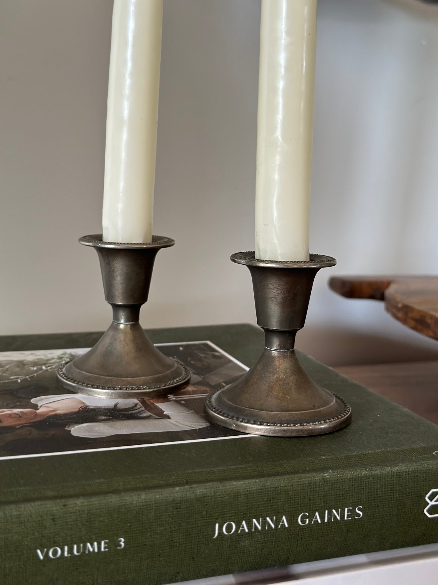 Pair of brass candle holders (2)