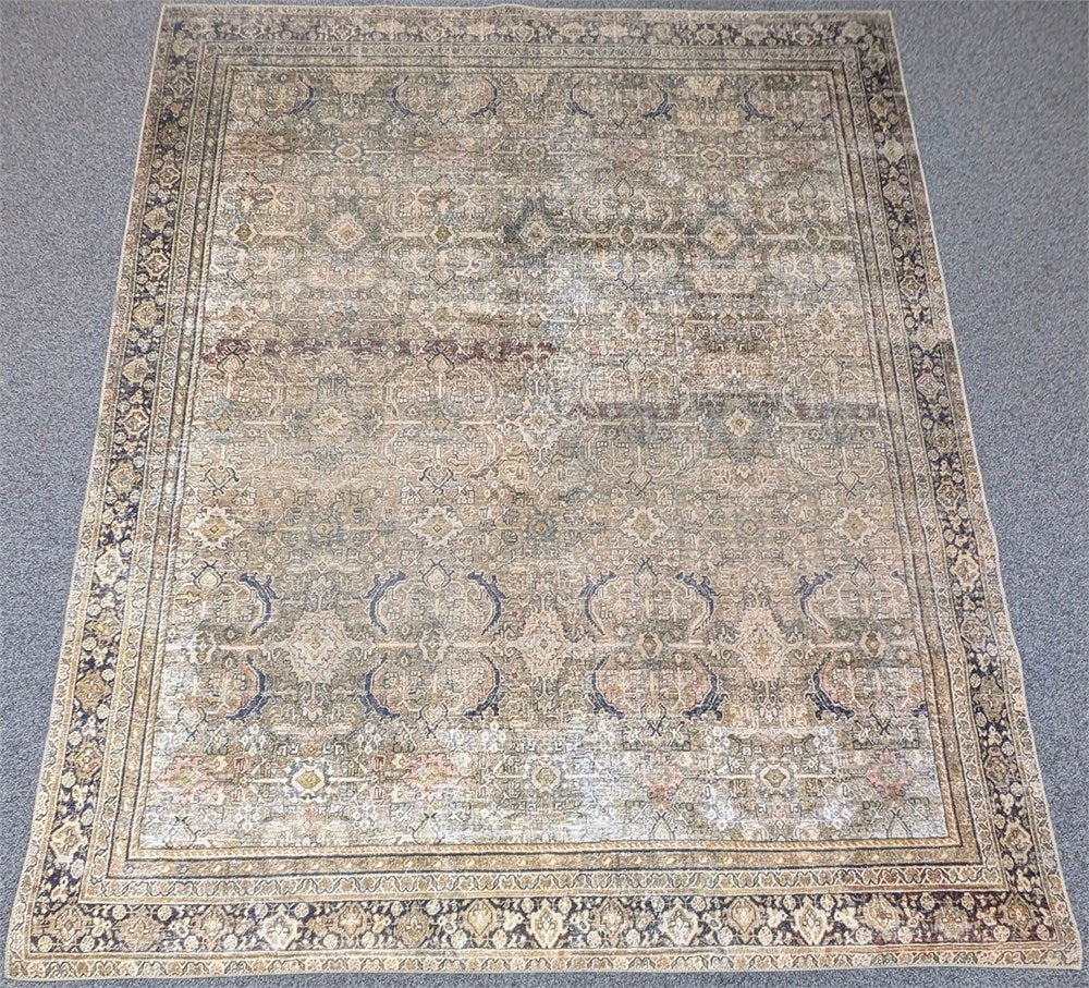 Loloi rug 7’6x9’6”
