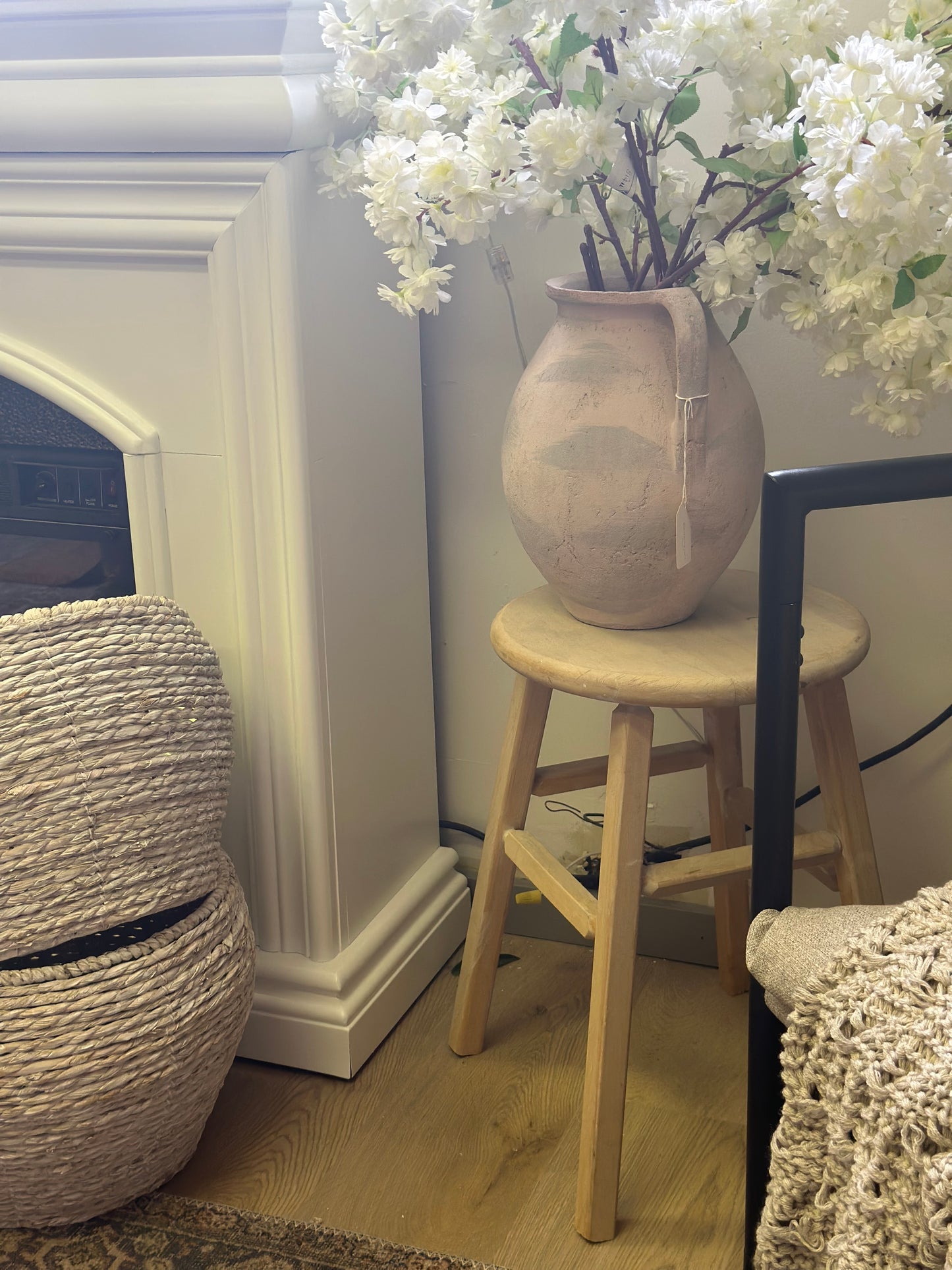 Reclaimed whitewash wood stool