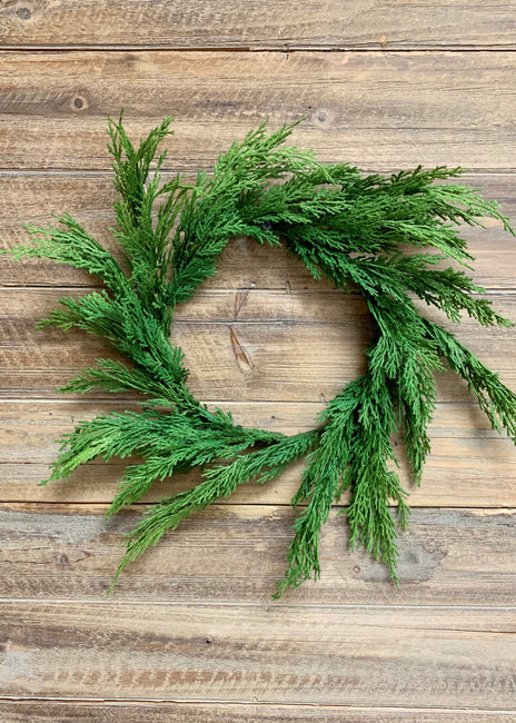 16” Fresh Touch Wispy Cedar Wreath