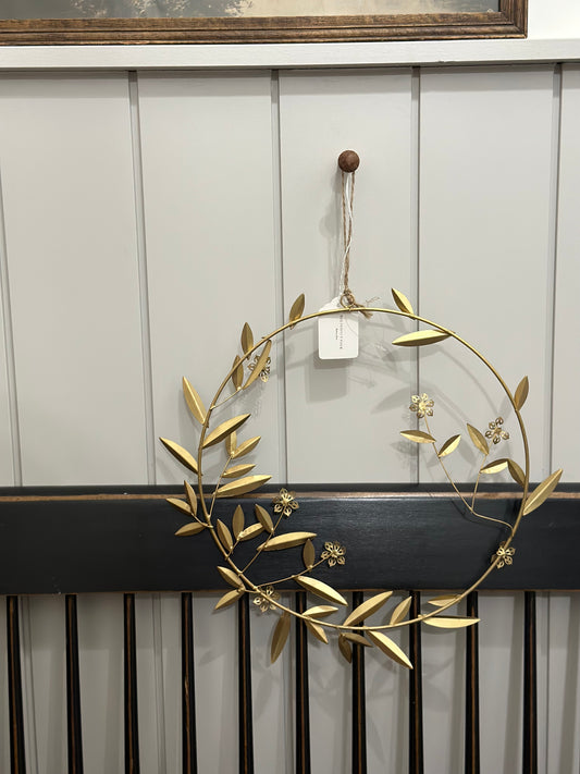 Gold wire wreath