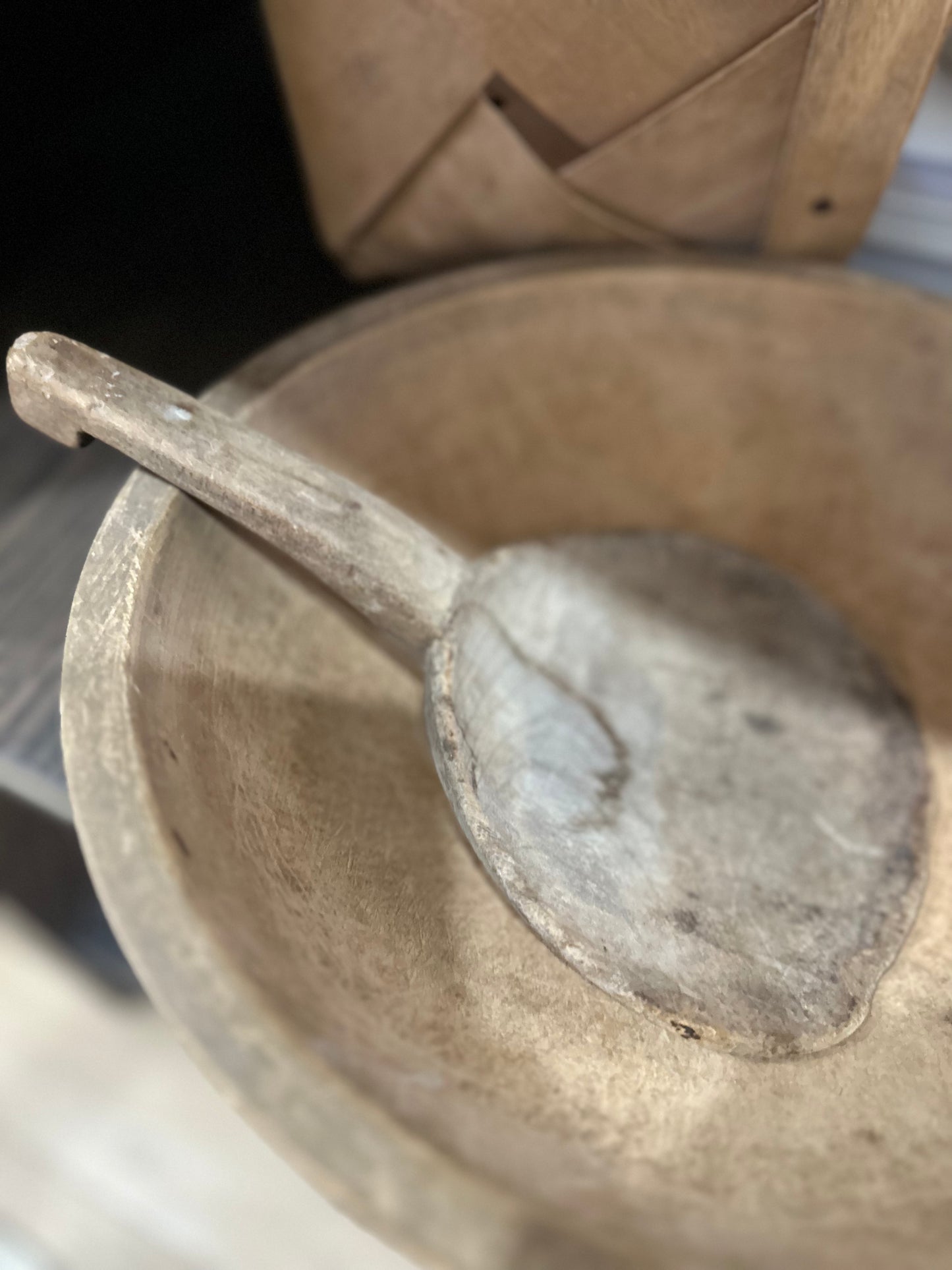 Wood primitive antique bowl & scoop