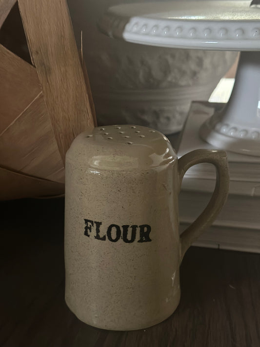 Vintage flour clay shaker with handle