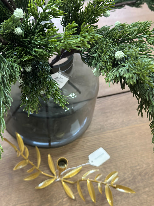 Gold leaf candle holder