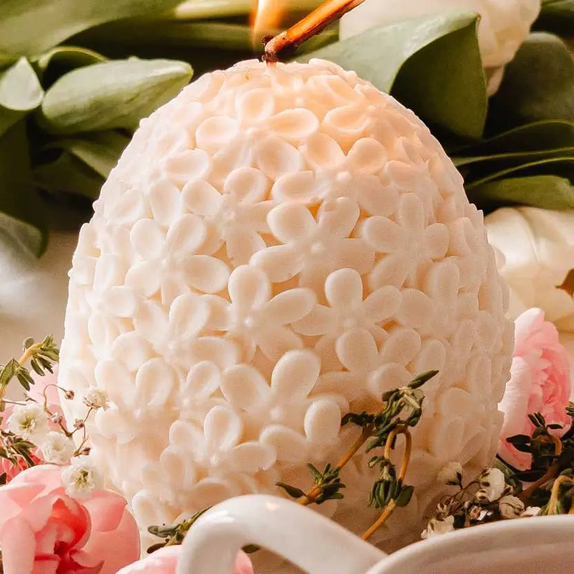 Mimi & August Floral Egg Decorative Candle-24oz