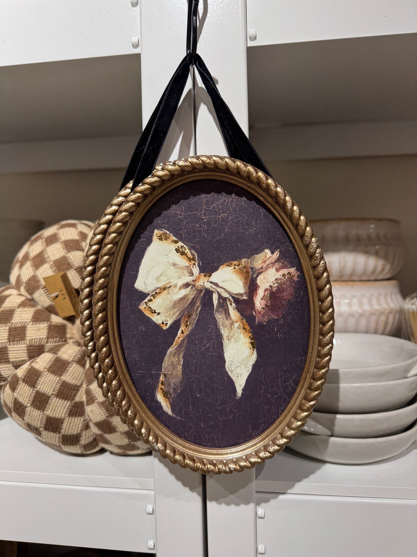 Bow Art with Hanging Ribbon