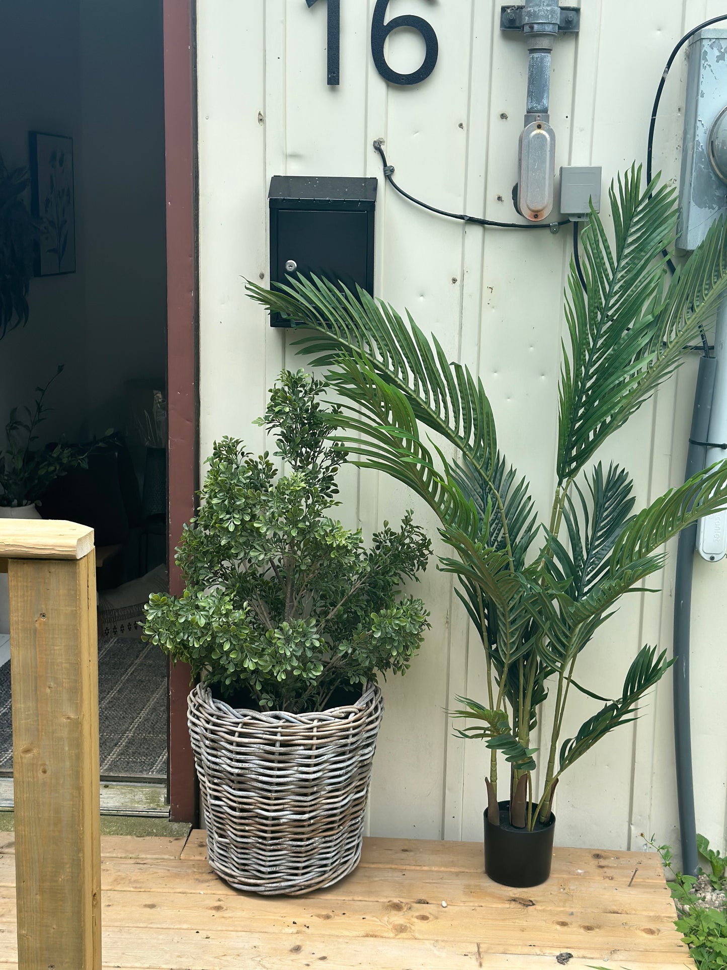 4.6’ Faux Palm Indoor/ Outdoor