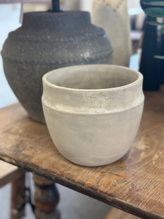 Cement pot