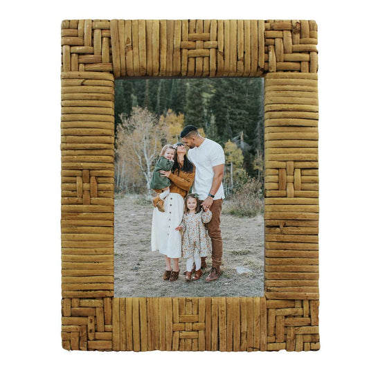 5x7” RATTAN PHOTO FRAME