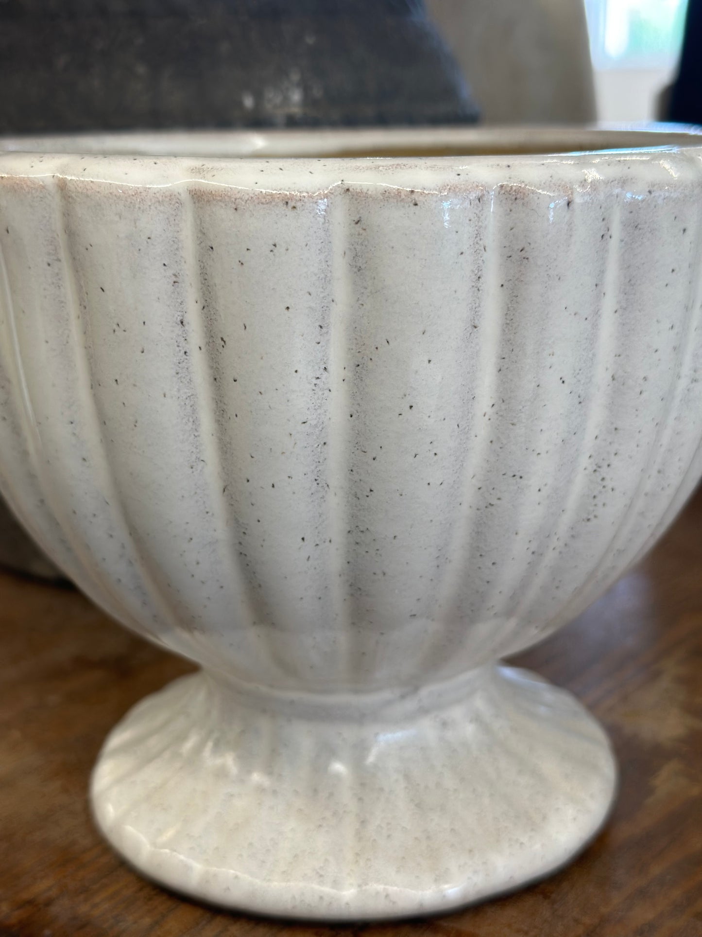 Scalloped urn