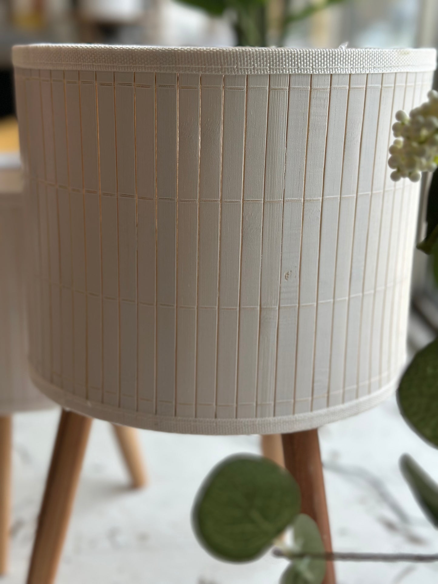 Set/2, Planters w/ Plastic Lining Wood Legs, White Bamboo