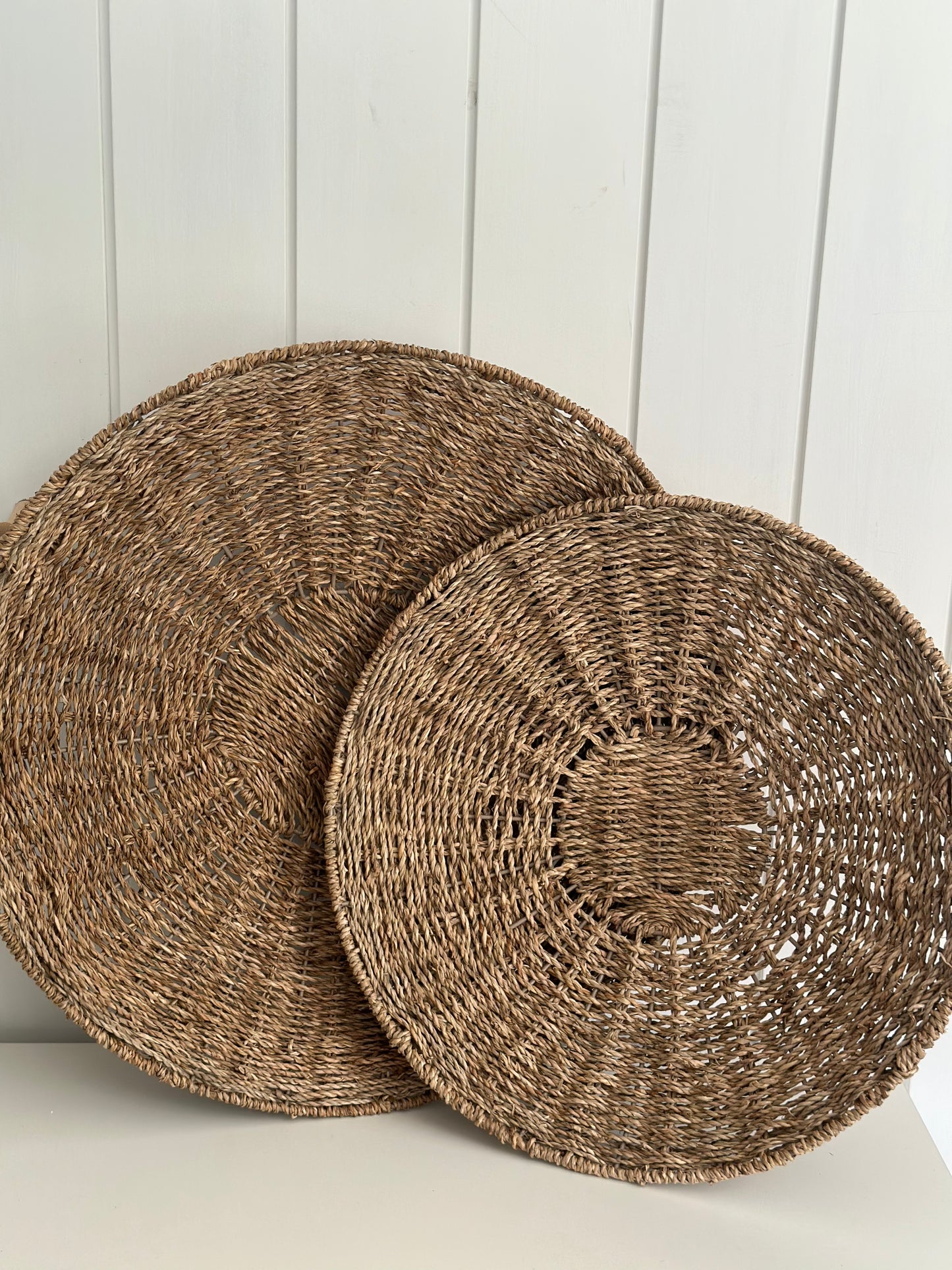 Pair of wicker circles wall decor