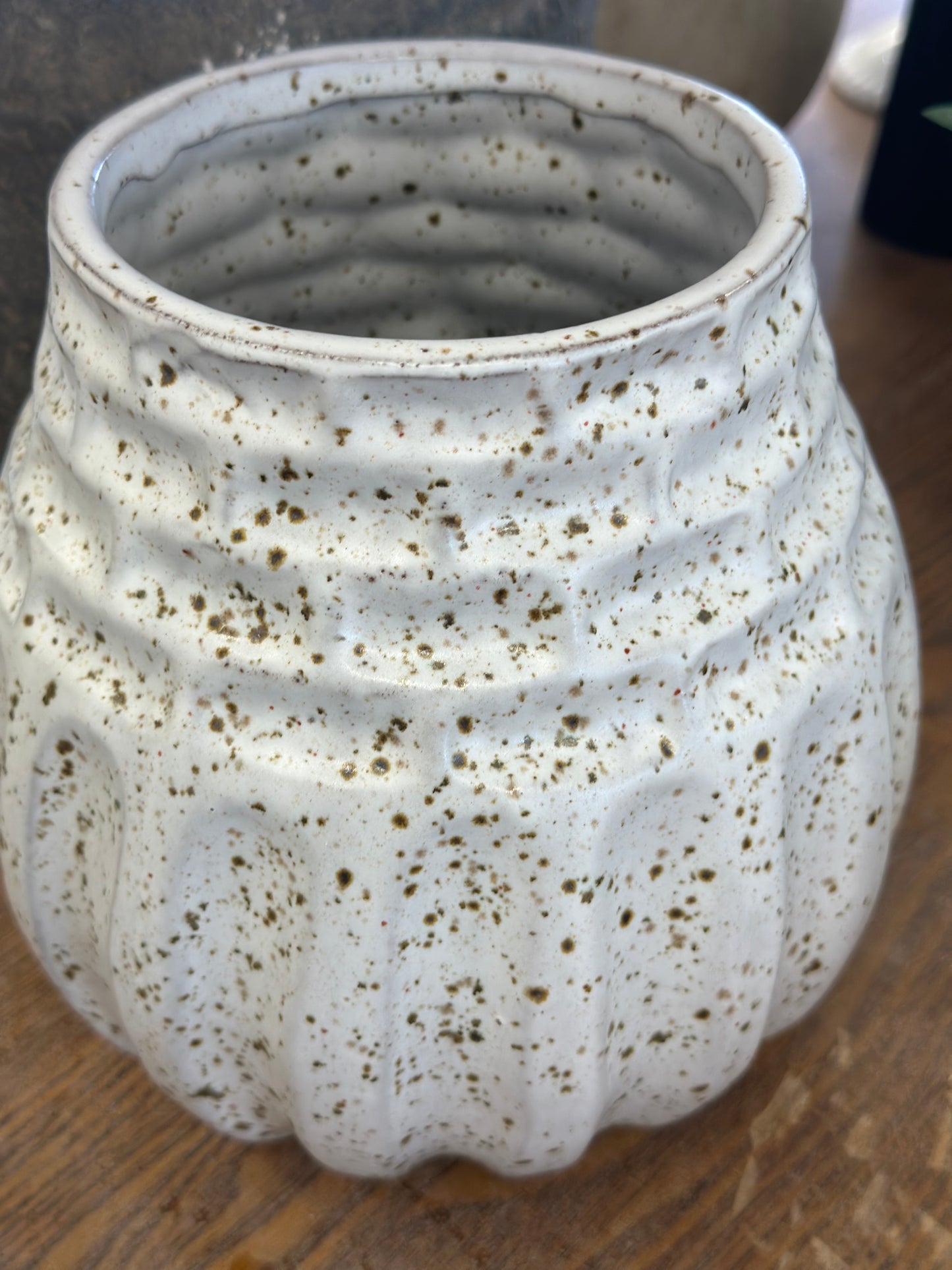 Speckled pot