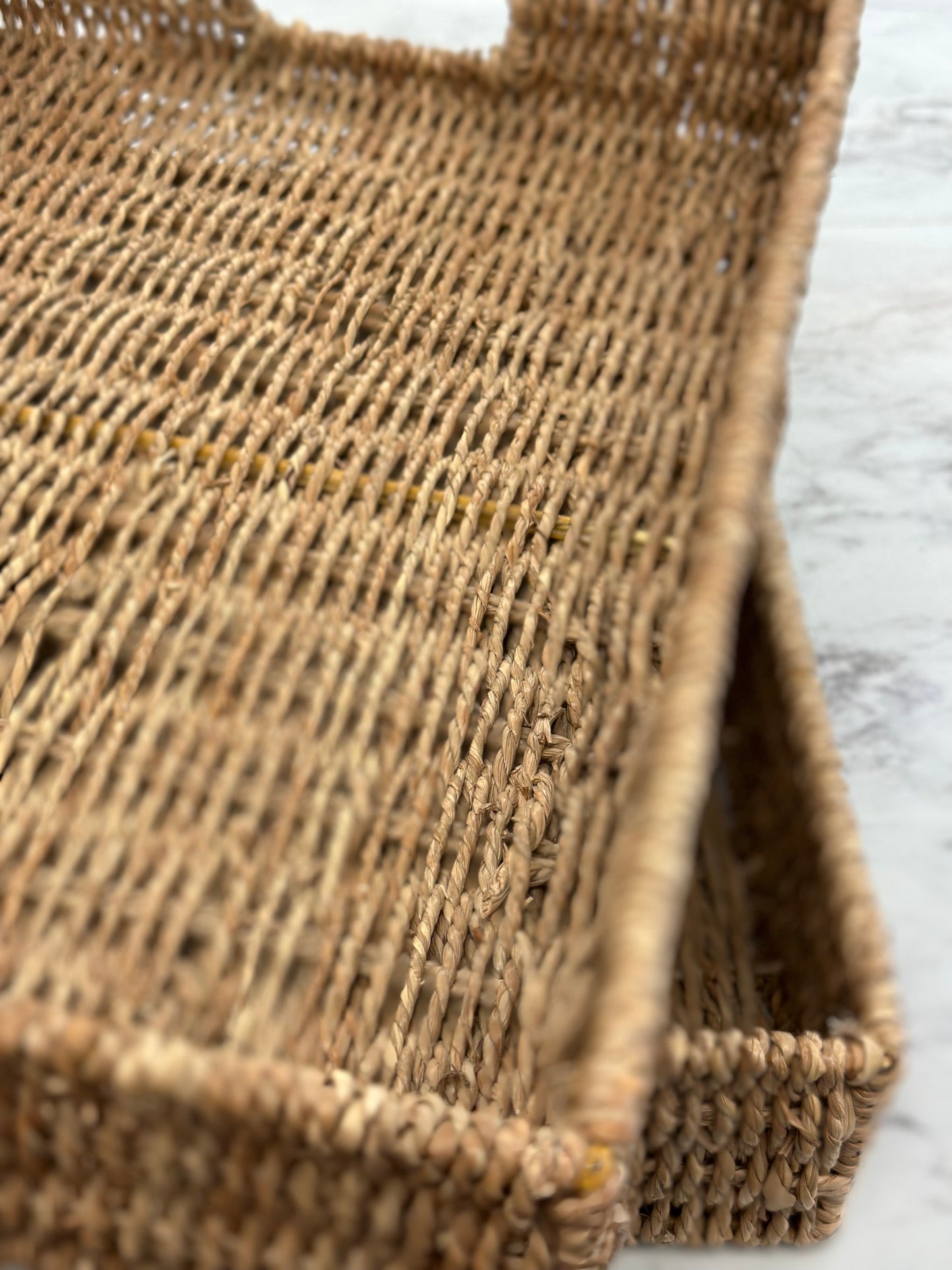 Wicker square tray with handles